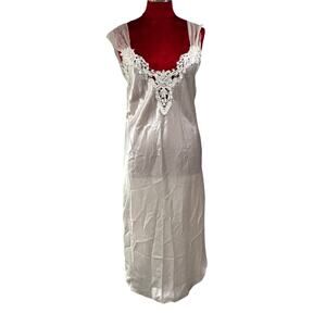 Vintage NOS Dentelle light pink silky satin peignoir set gown & robe size S